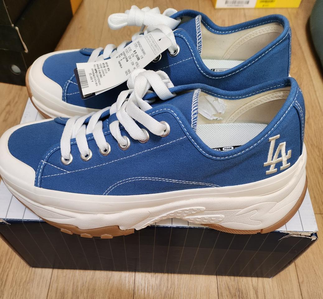 이사로 급처분중*mlb 운동화