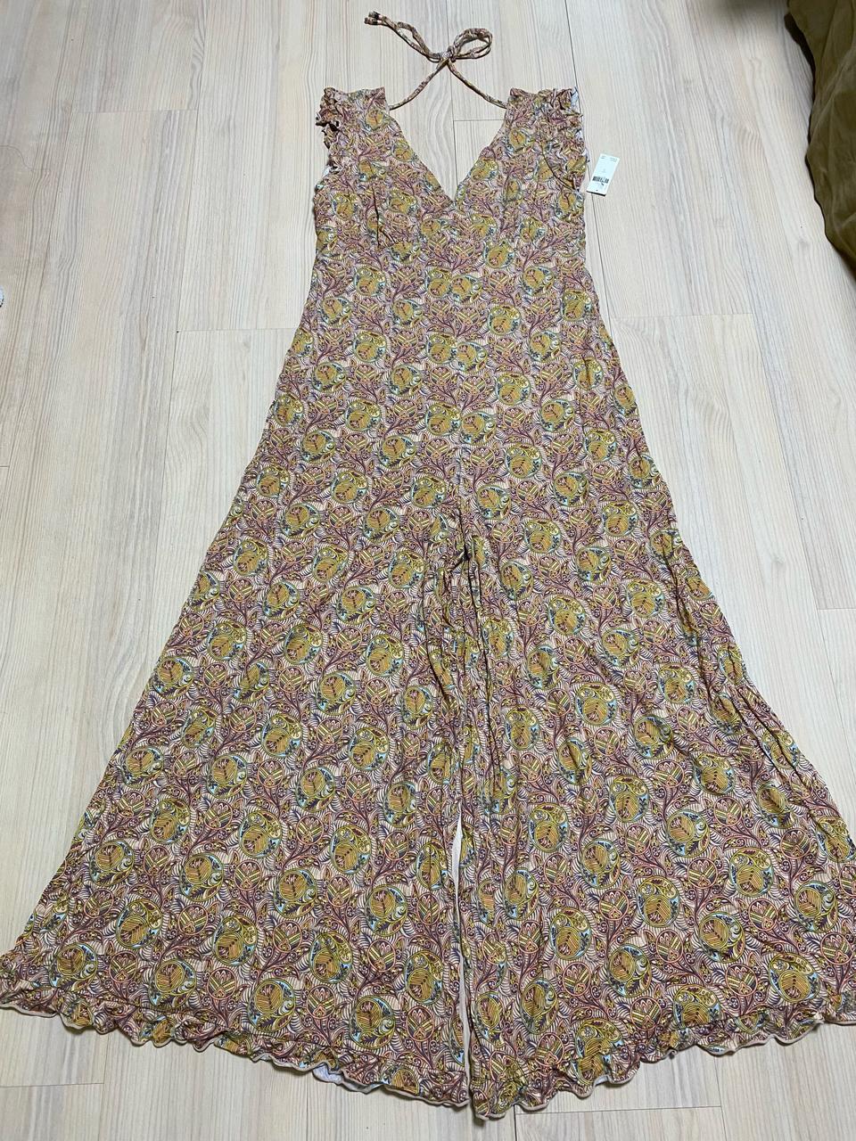 민소매 러플 점프수트