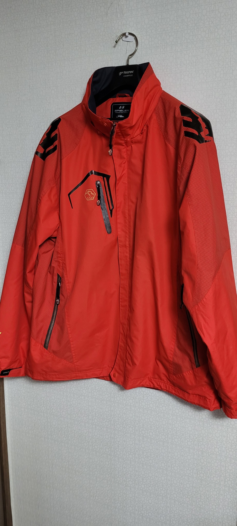 110사이즈 춘추용 점퍼입니다