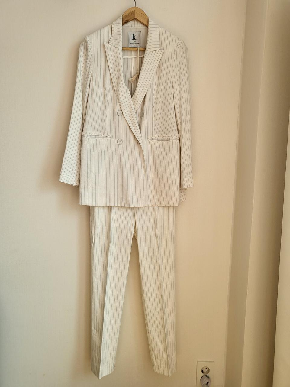 화이트 린넨 정장 세트