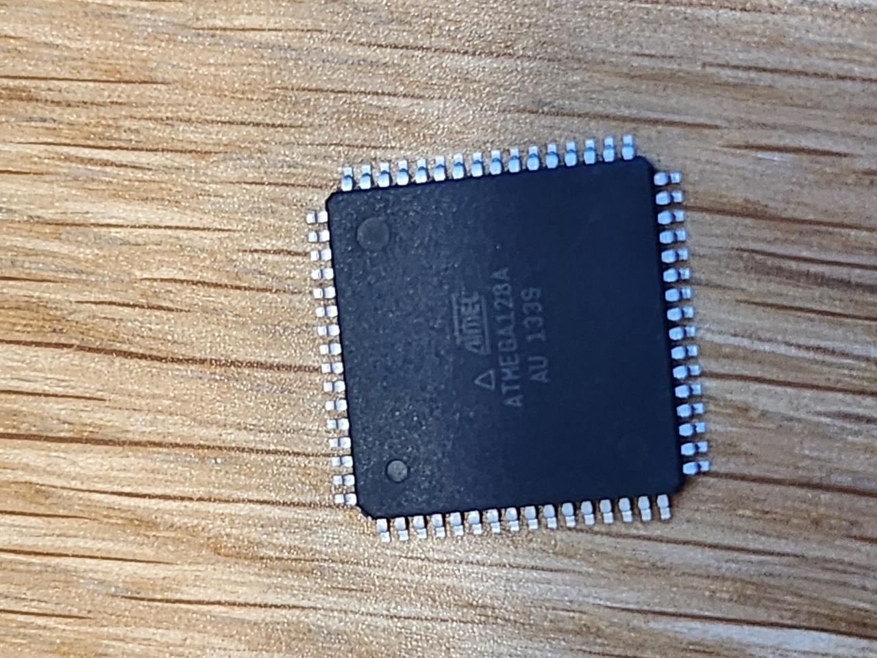 Avr cpu Atmega 128a au 판매합니다