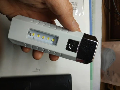 고휘도 LED손전등 조명 USB충전용 IPX6방수 보조배터리겸용[새제품]