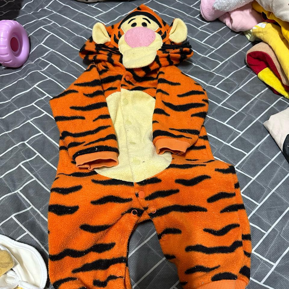 아기옷 디즈니 티커 슈트