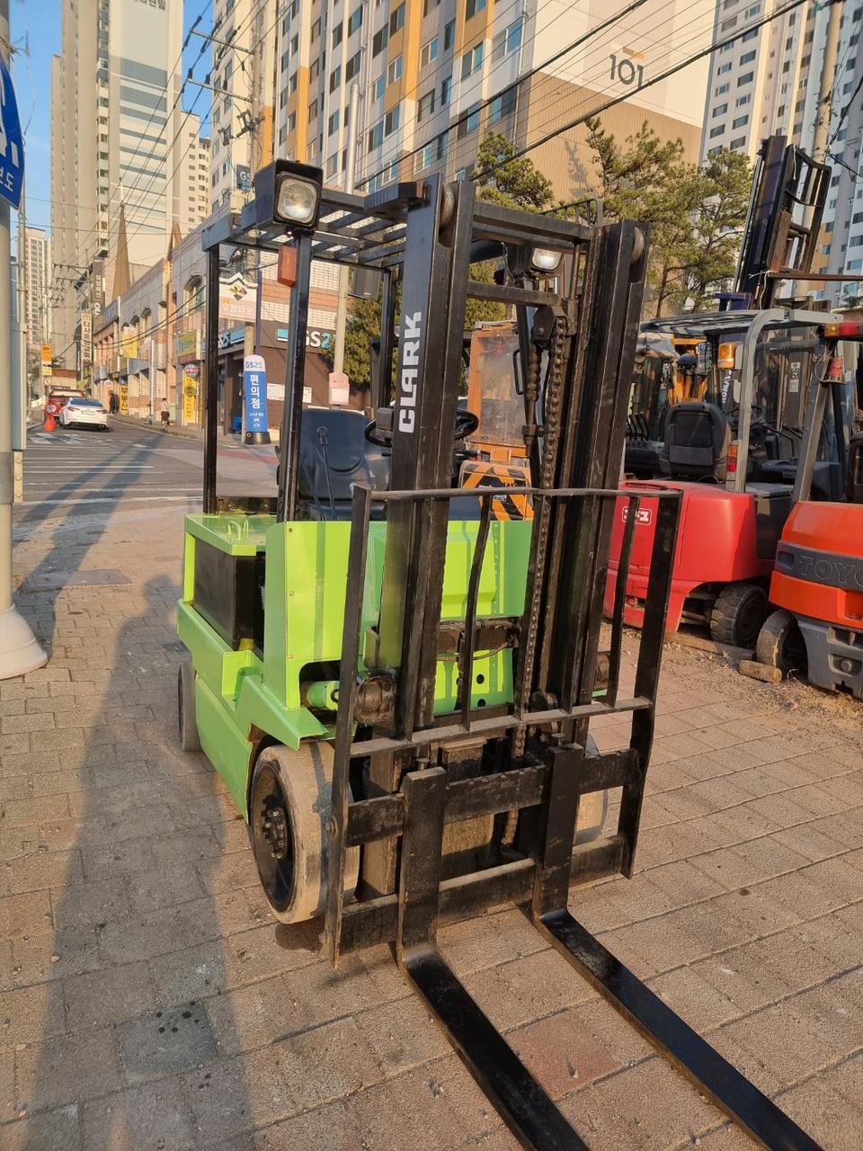 클라크전동지게차 1.5톤