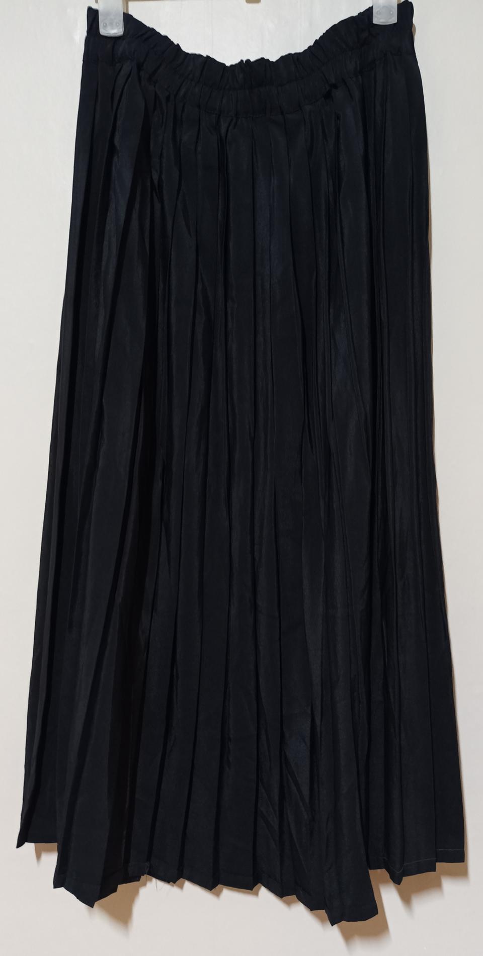 블랙 플리츠 스커트