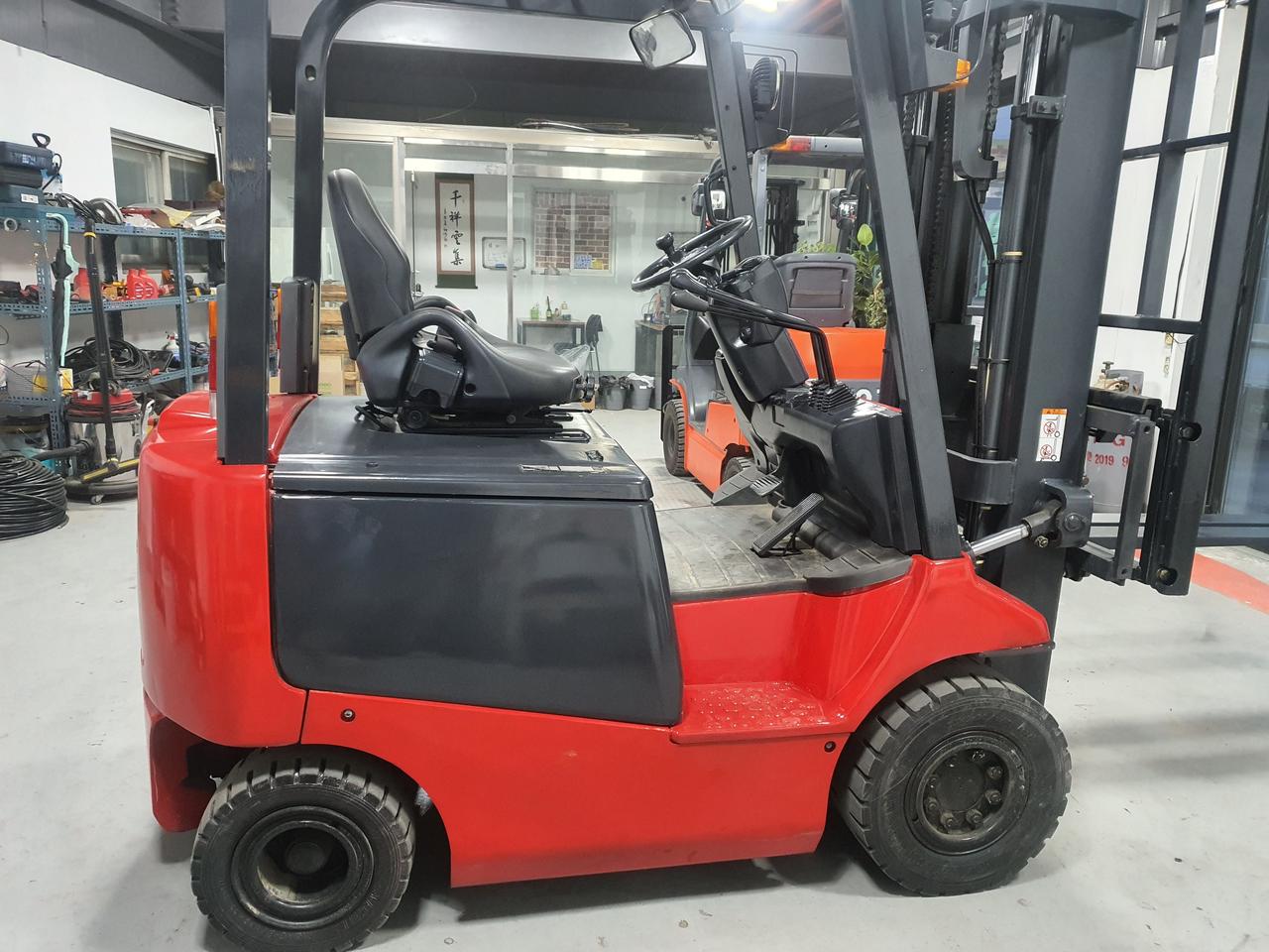 2톤 3M 사이드시프트 니찌유 전동지게차