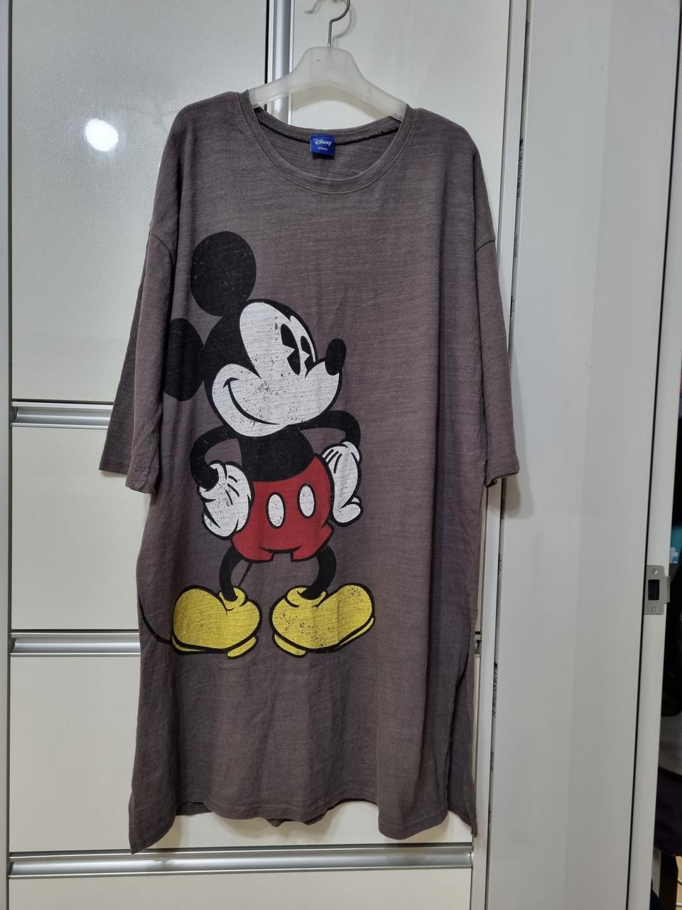 디즈니정품  박스롱티  105정도