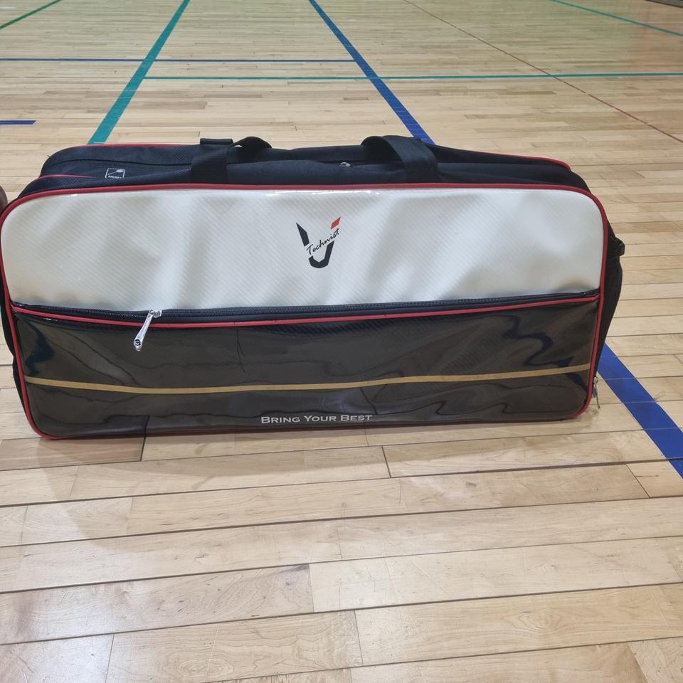 테크니스트 2단 토너먼트백