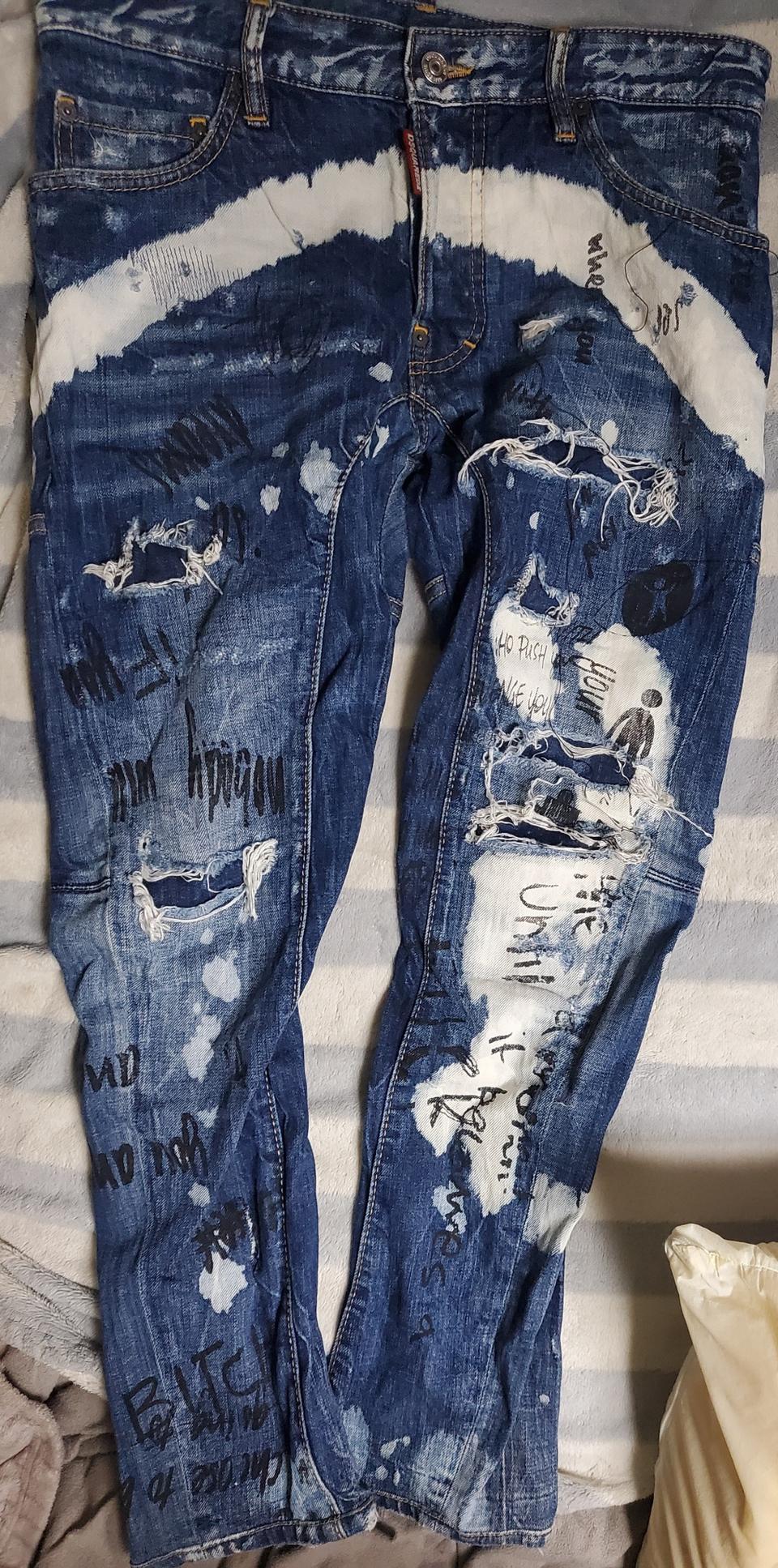 디스퀘어드 청바지