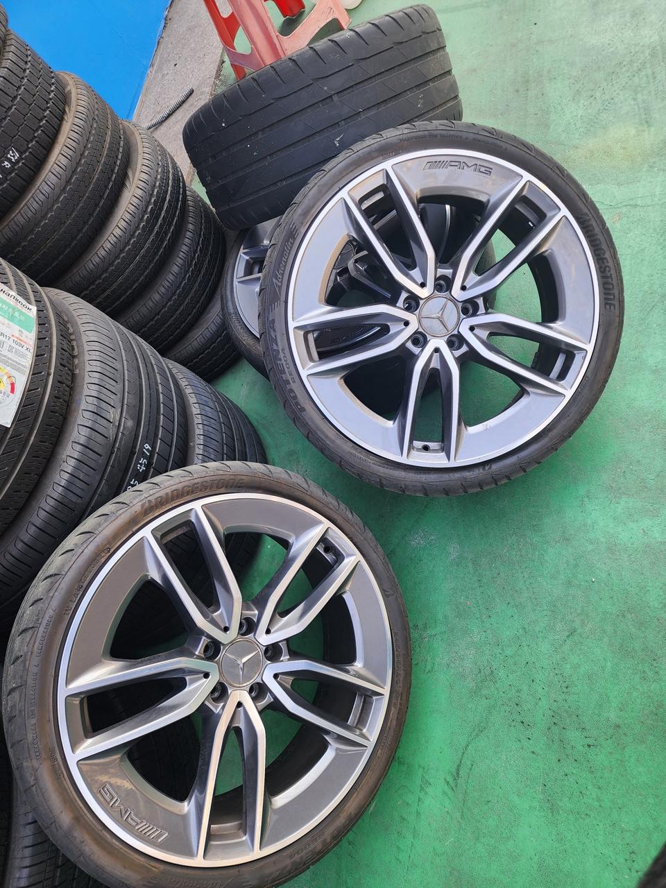 벤츠E클래스E53 AMG정품 20인치휠타이어 헐값!!