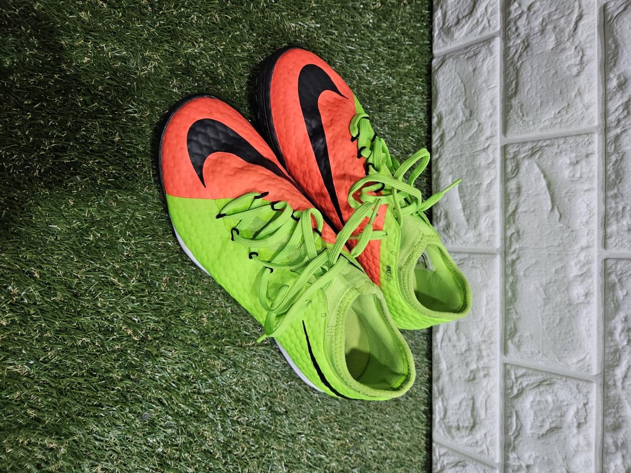 [나이키] 250 사이즈 하이퍼베놈 x 피날레 2