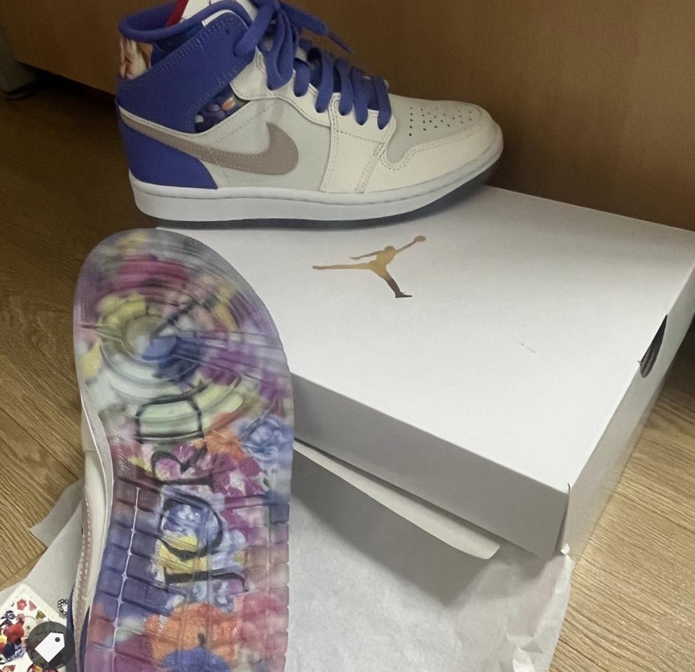 (w)조던1 미드 플로랄 255 팝니다(새제품!)