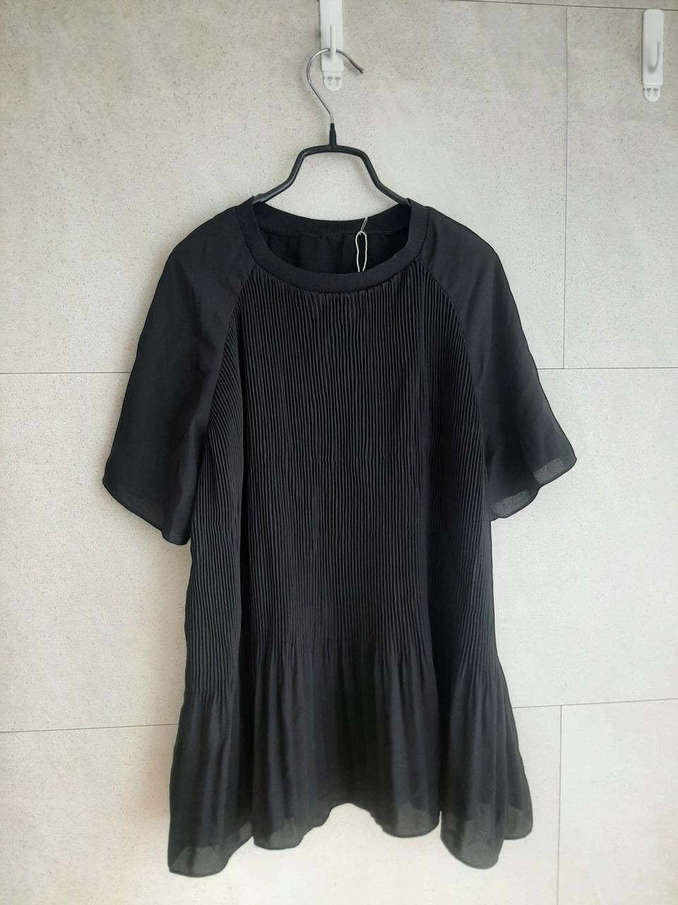 새옷)블랙 플리츠블라우스 임산부도가능~66