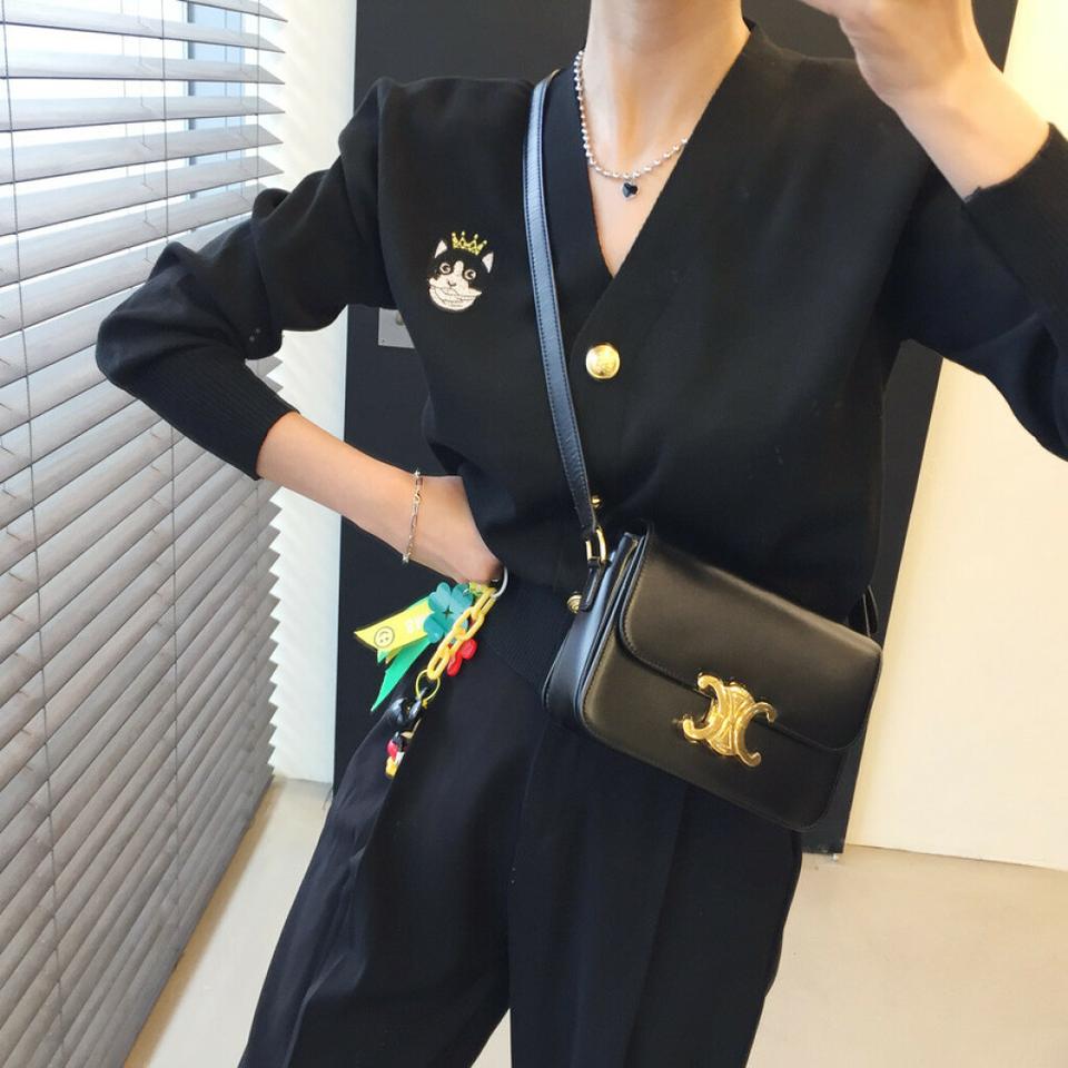 새상품) 금장단추 니트 가디건