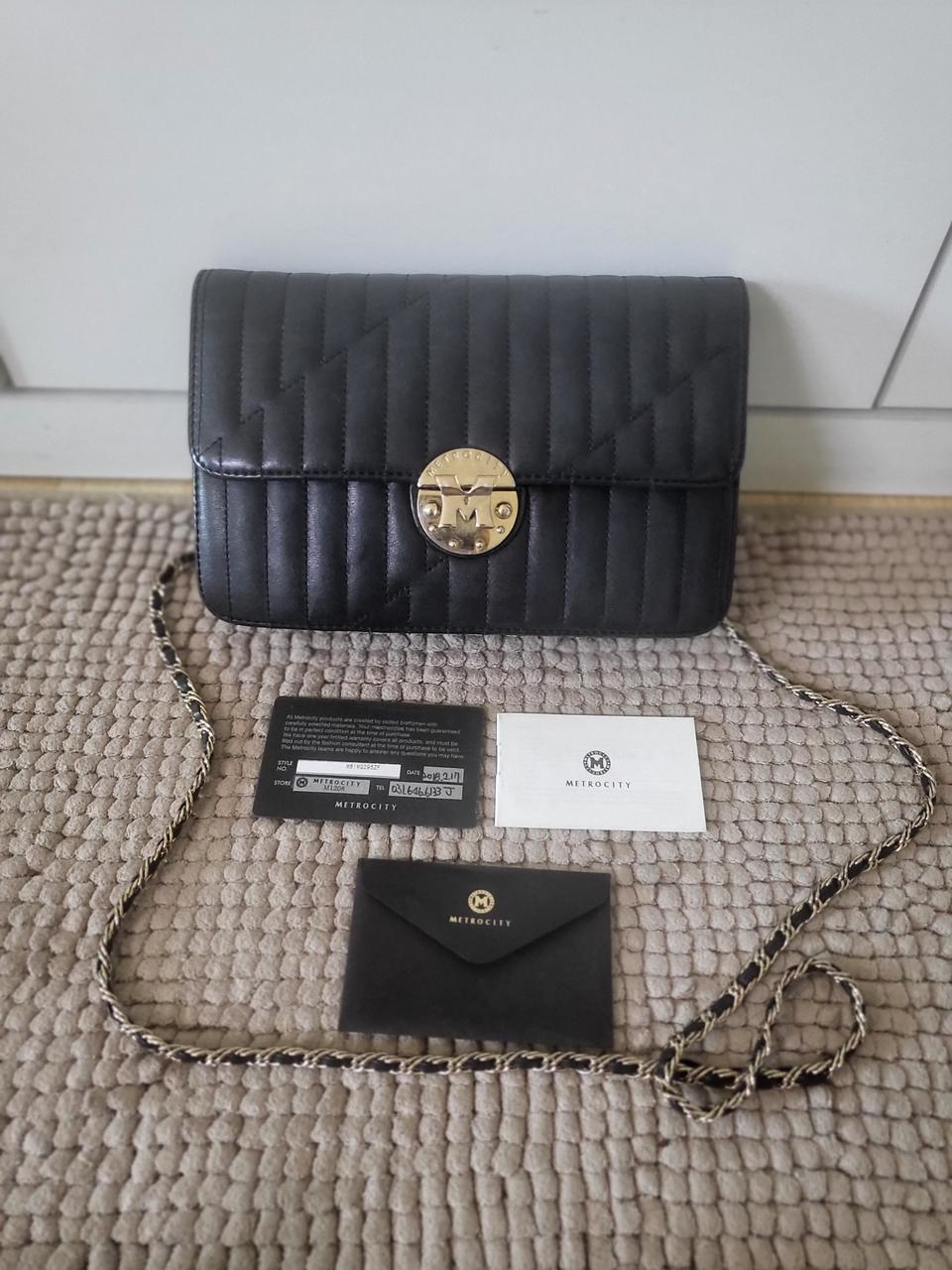 메트로시티크로스