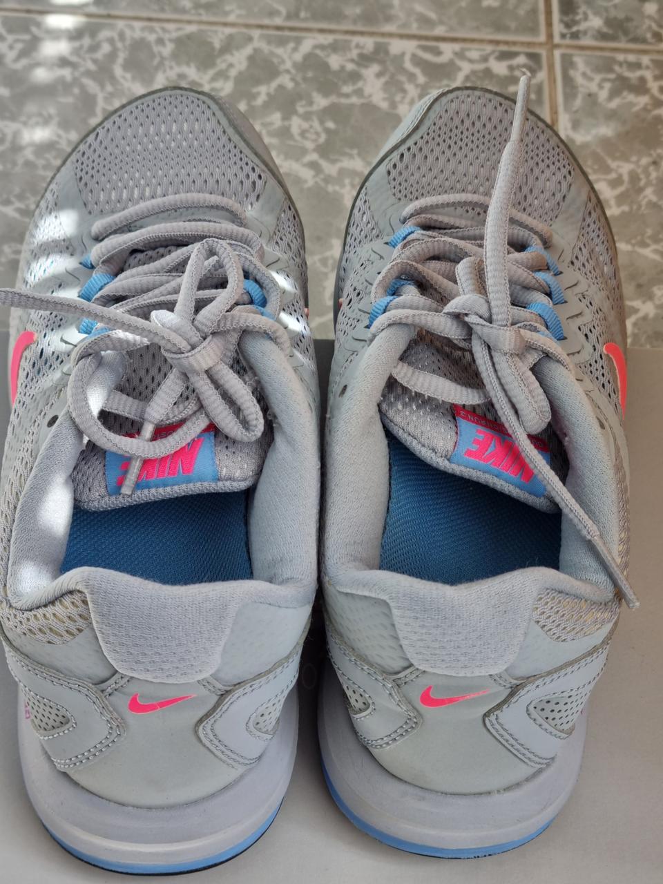 나이키여성 런닝화(235)