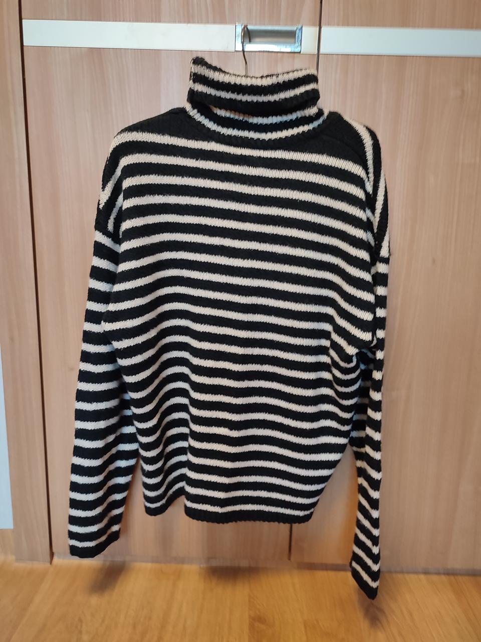 올세인츠 블랙화이트 폴라