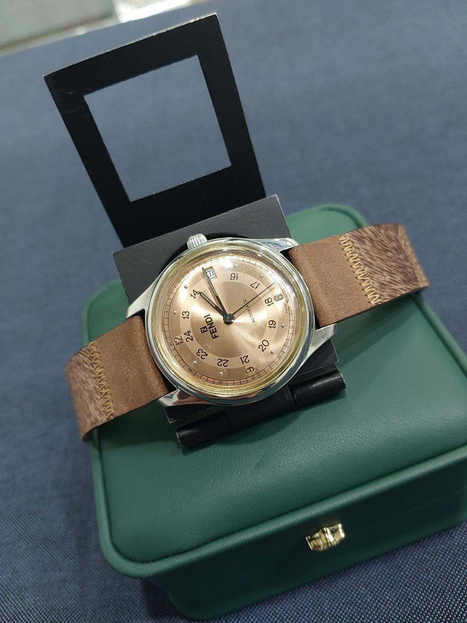 [최종가격] 펜디 오토매틱 정통스위스 스타일 보기드문 동그랑 디자인