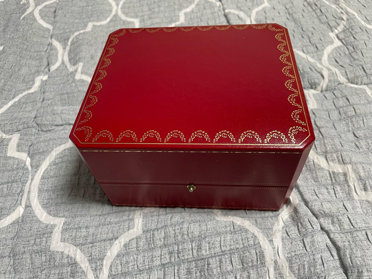 정품까르띠에 시계박스 판매합니다