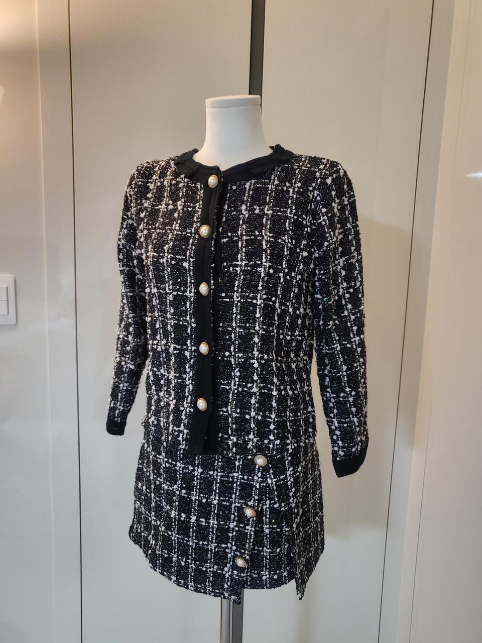 트위드 투피스 데이트룩