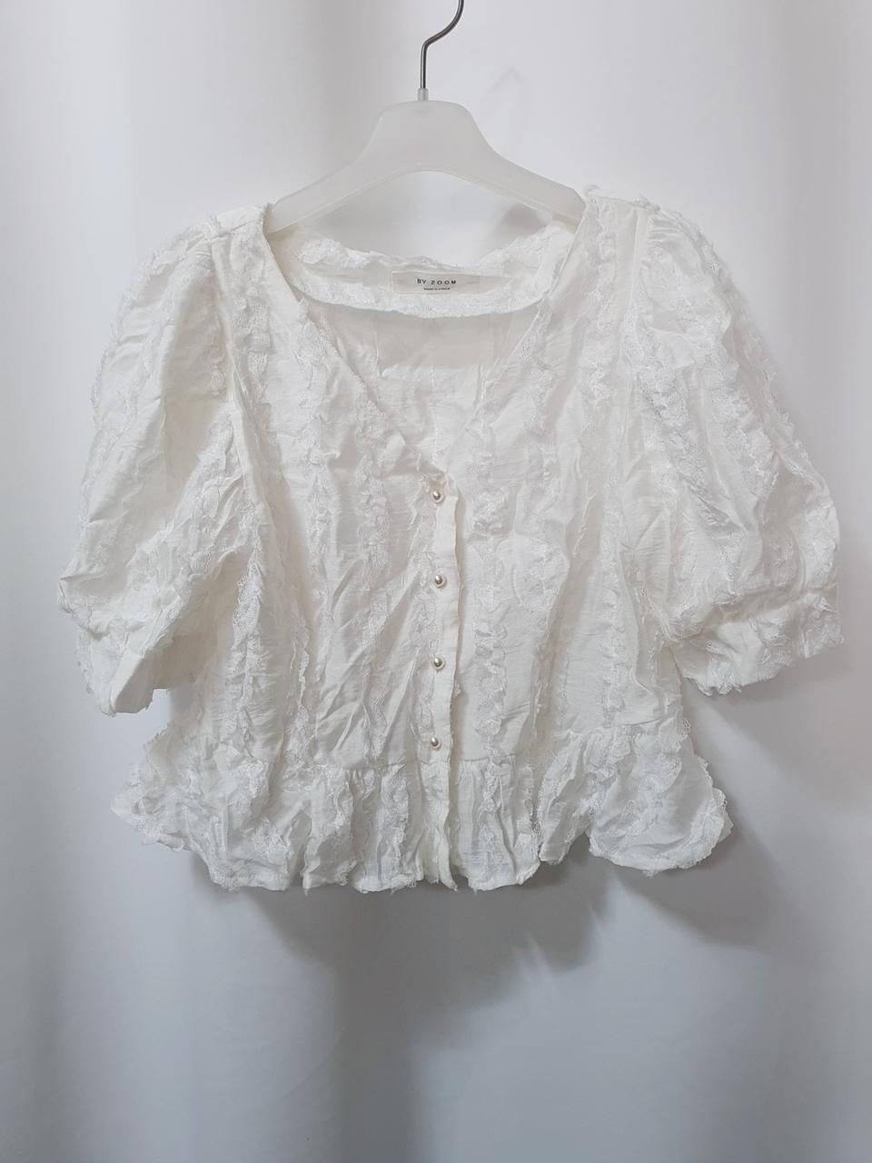 퍼프소매 블라우스