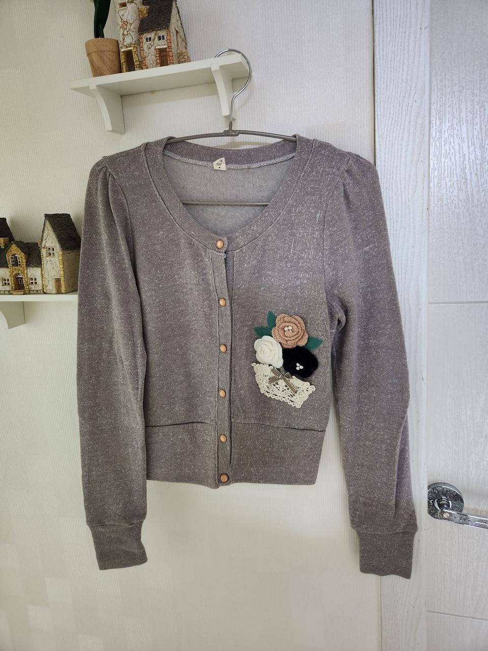 새상품!꽃포인트 여성가디건