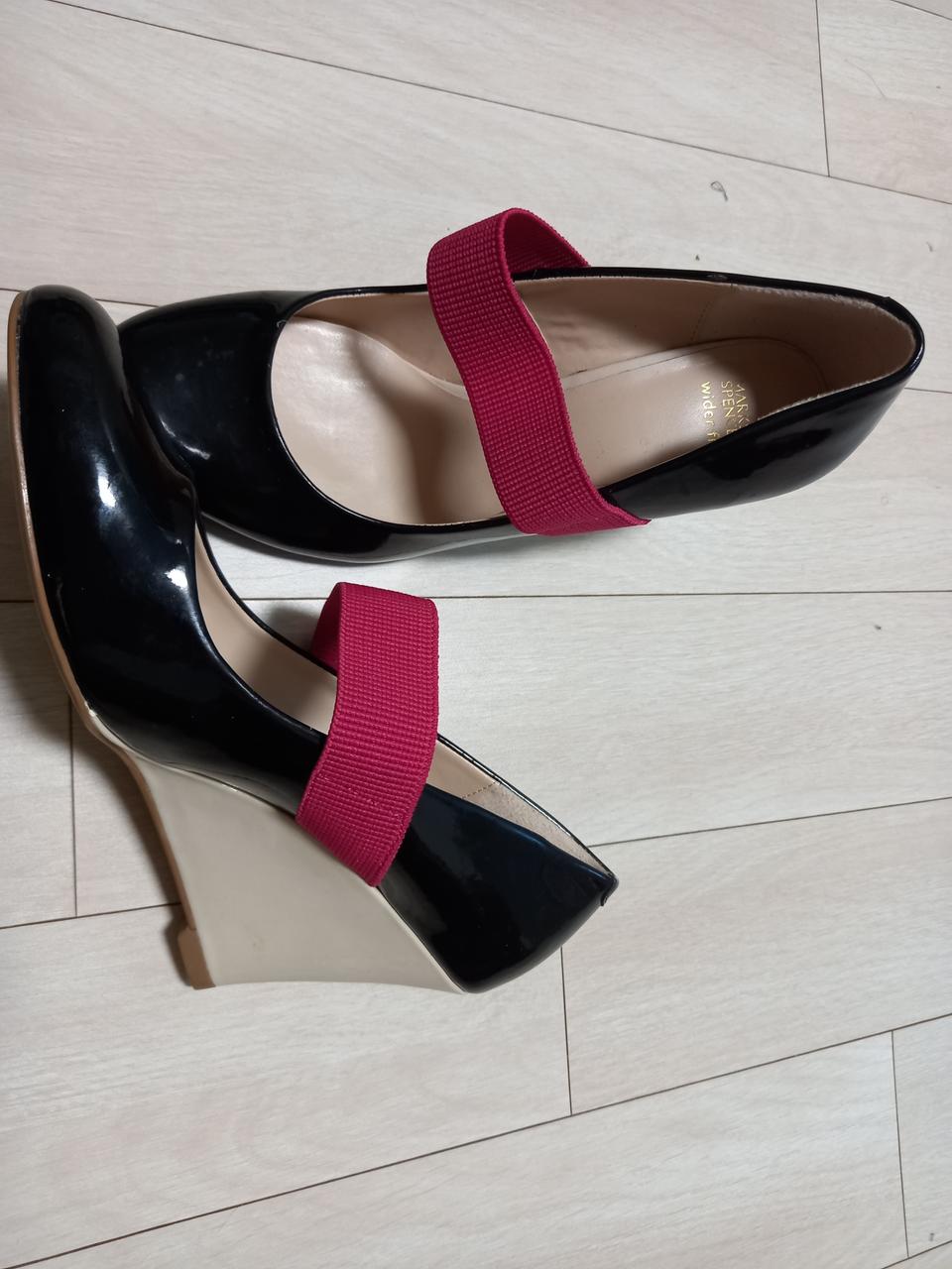 막스앤스펜서4반사이즈구두