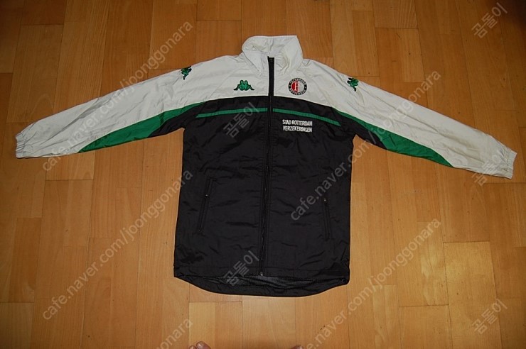 카파 페예노르트 우븐 바람막이 자켓 팝니다