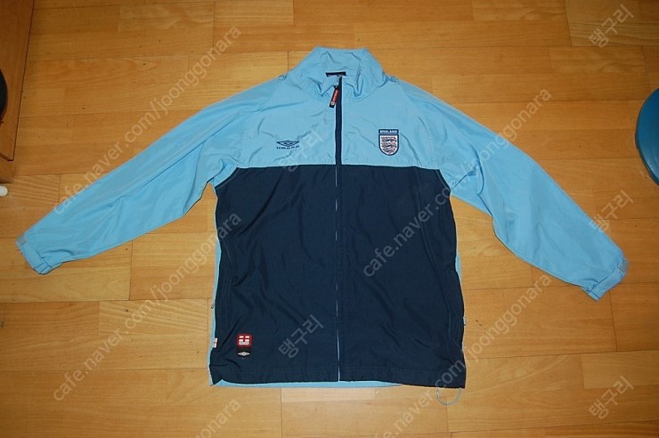 잉글랜드 국대 엄브로 바람막이 팝니다