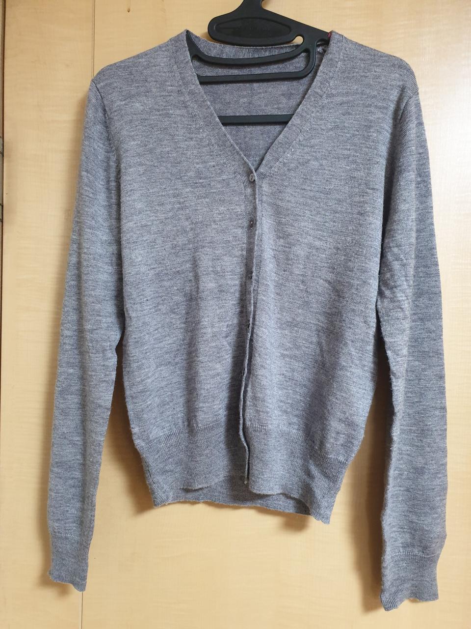 요하넥스 가디건 판매합니다.