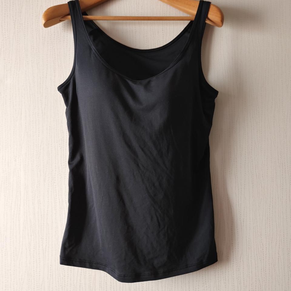 유니클로 에어리즘 브라탑