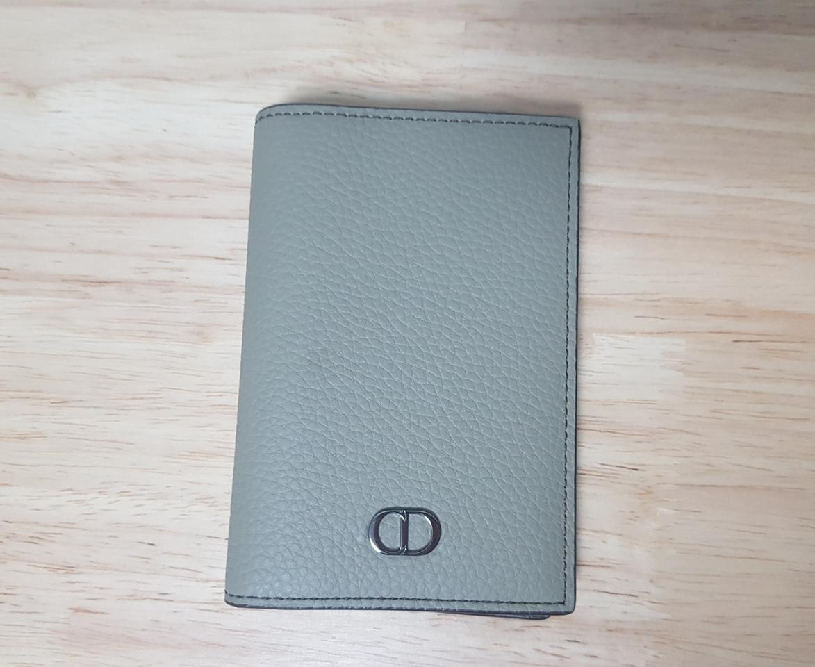 디올 그레인 카드지갑 2ESCH138CDI H635