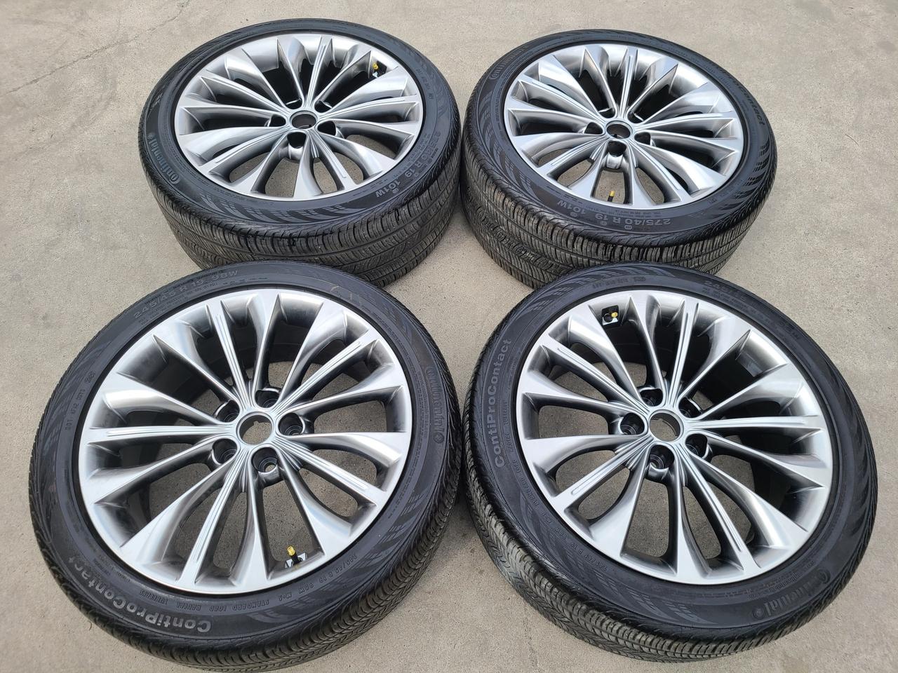 더뉴K9 19인치 휠타이어 팝니다