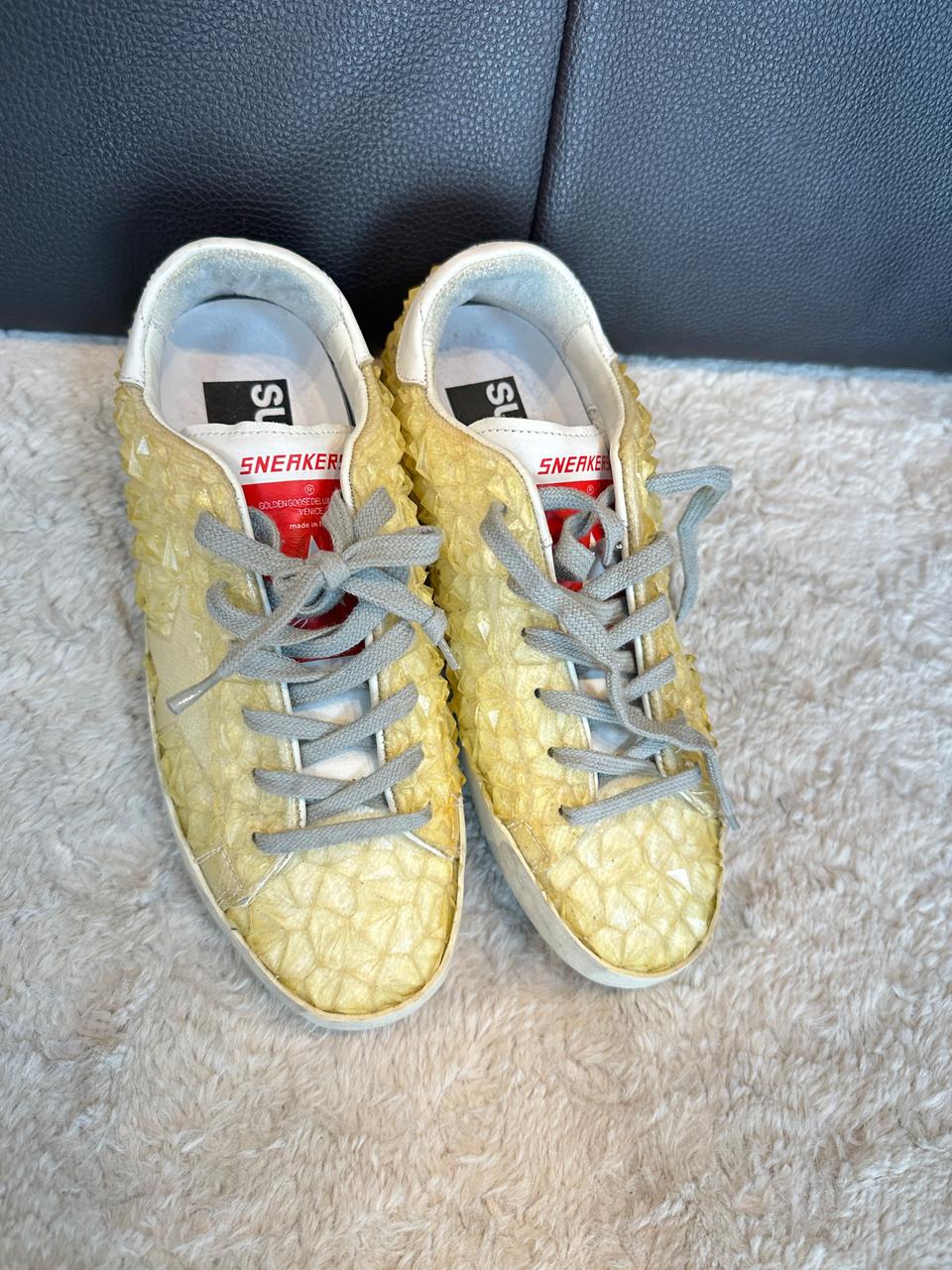 정품 골든구스 신발 스니커즈 35 /225/230 새상품