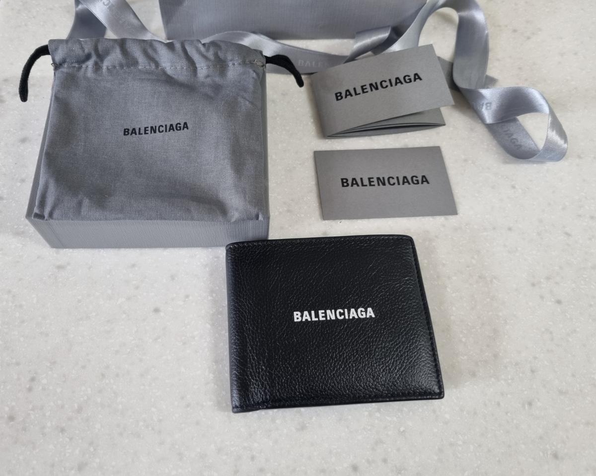 발렌시아가 남성 반지갑 특급 상품