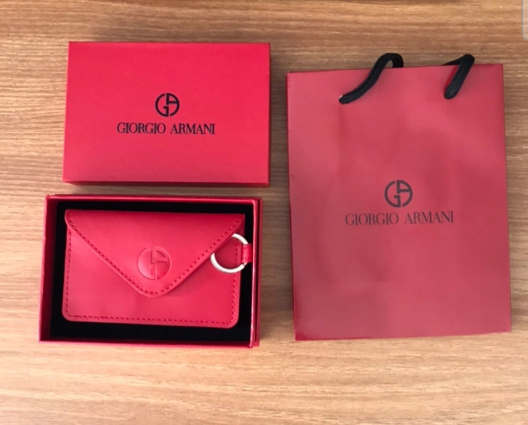 알마니 카드지갑경 키링입니다