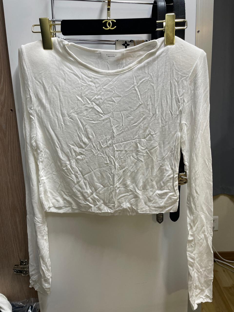 어깨패드 시스루 크롭티 찰랑