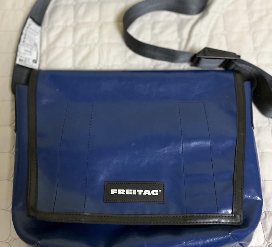 프라이탁 덱스터 올 네이비