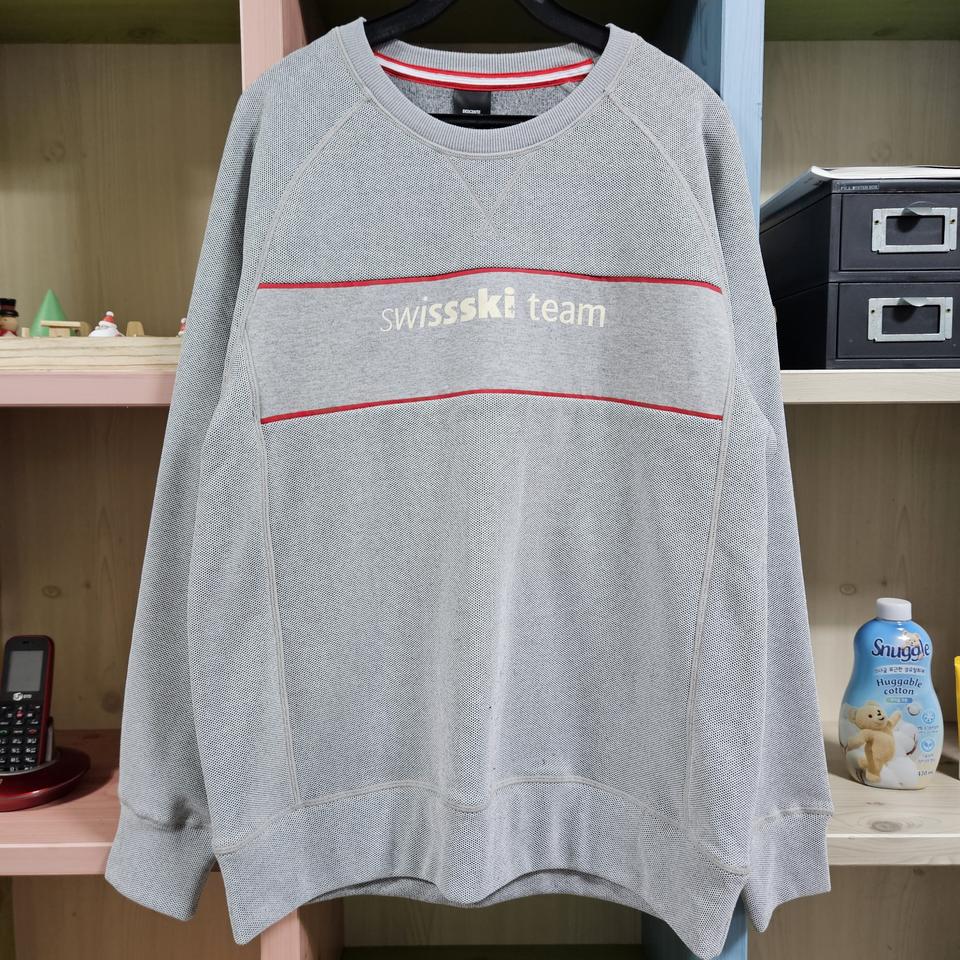 데상트 105사이즈 맨투맨