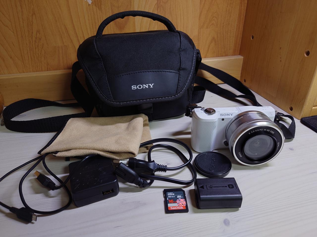 소니 a5000 미러리스 카메라 팝니다