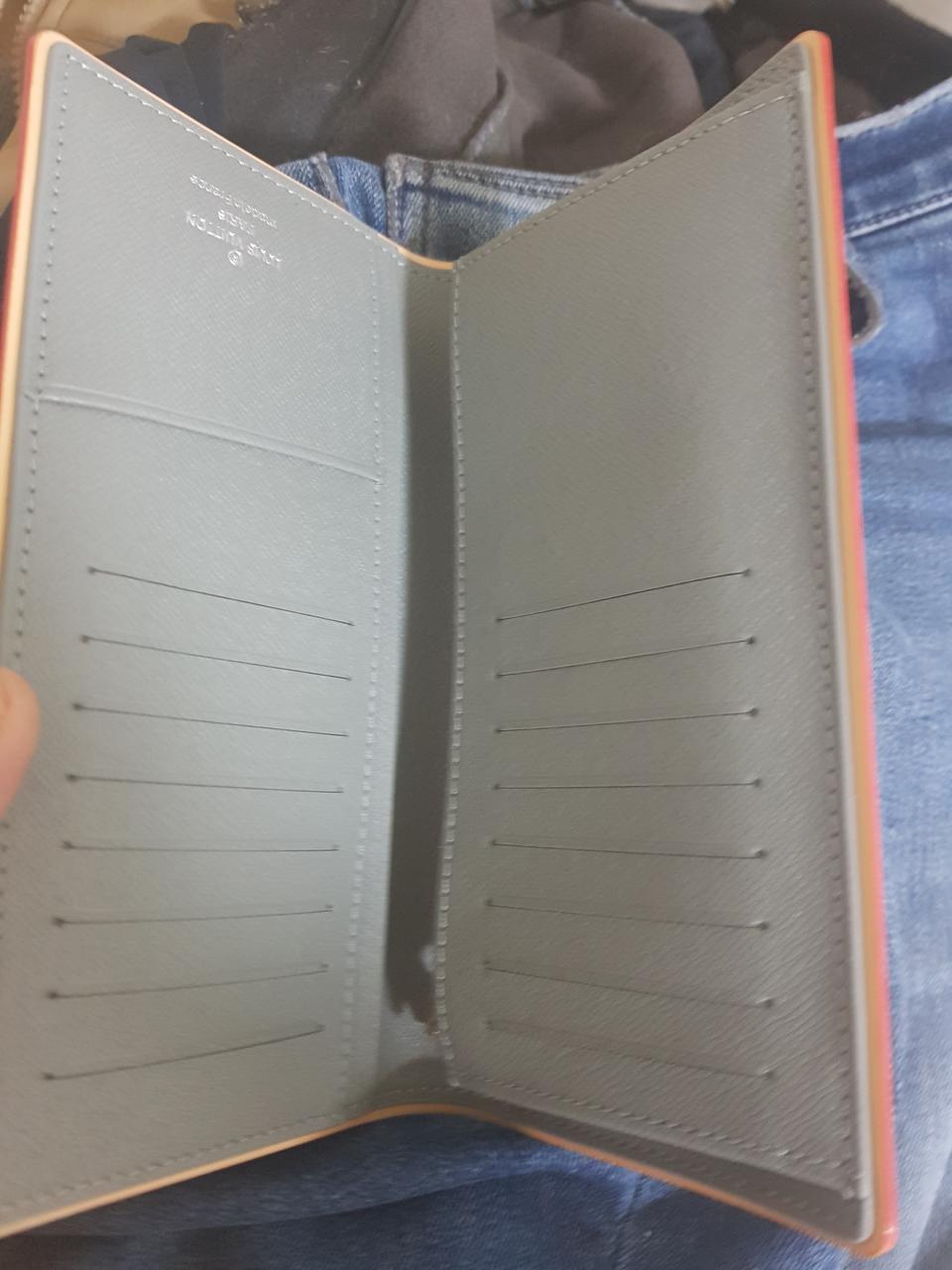 루이비통 장지갑