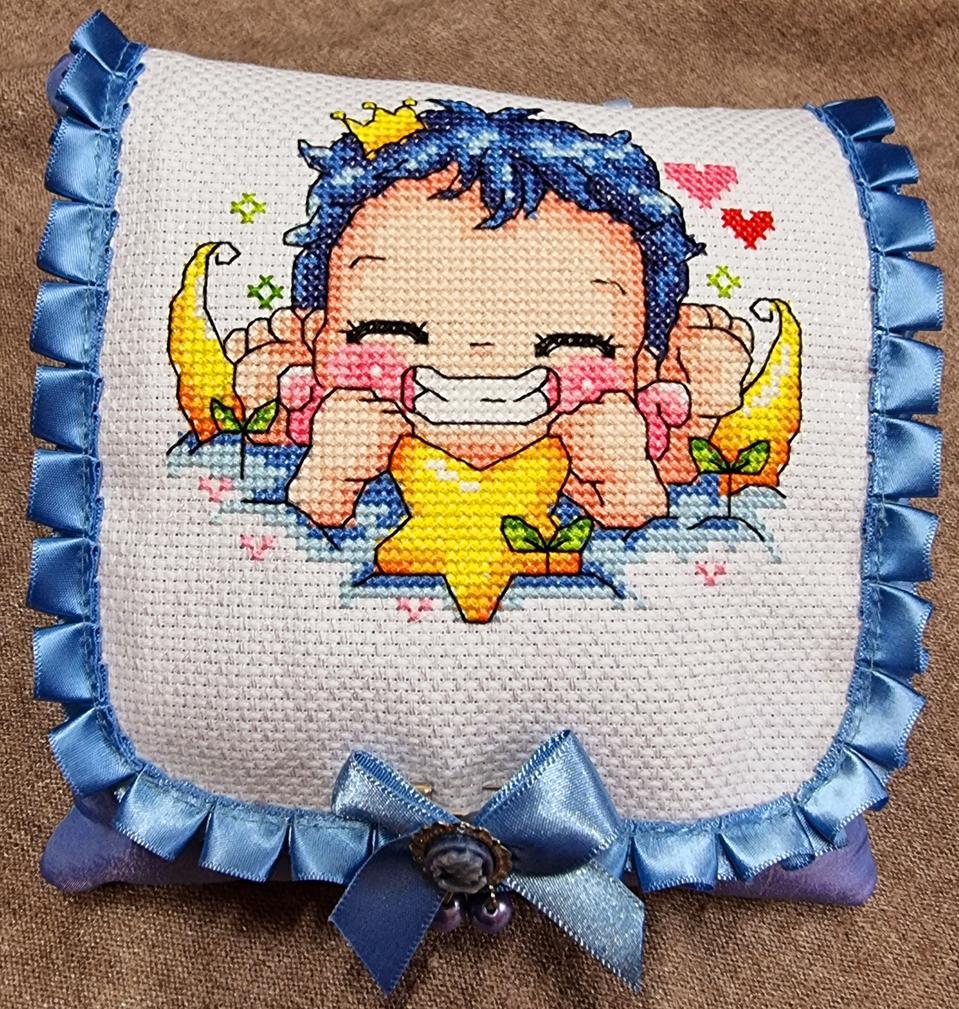 러브보이 십자수주차쿠션완성품