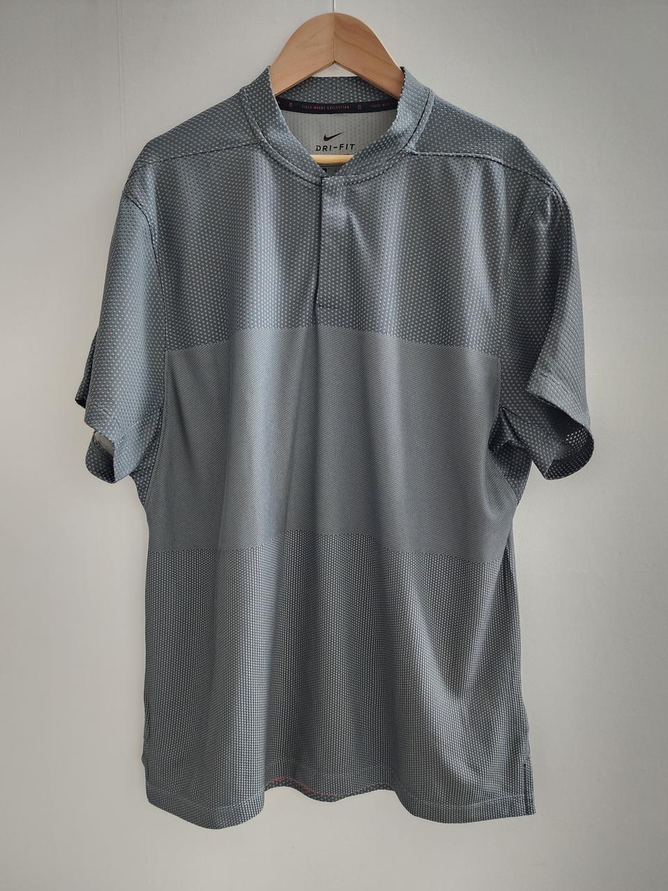 나이키 골프 타이거우즈 컬렉션 블레이드 반팔