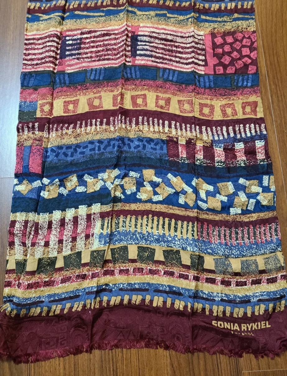 소냐 리켈 스카프