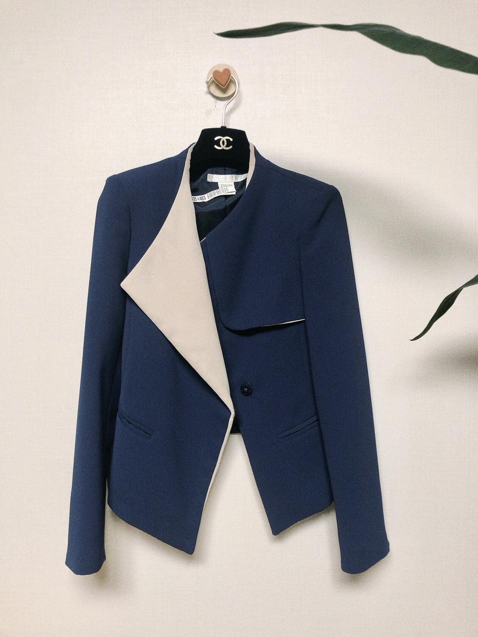 청담동샵에서 구매/ 디자인너무 예쁜 네이비 배색 자켓 S 55