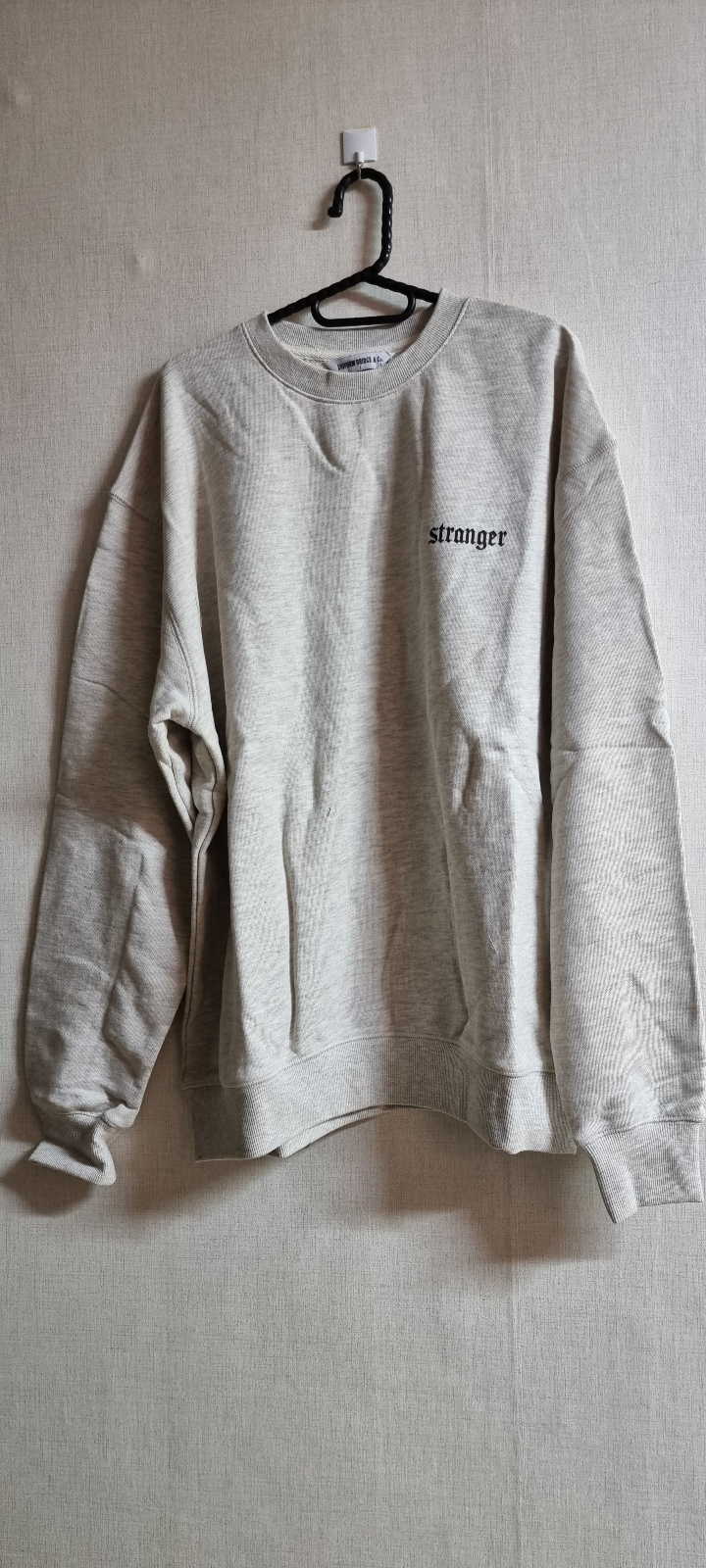 31. (새 상품) (배송비 포함) 유니폼브릿지 맨투맨 팝니다.