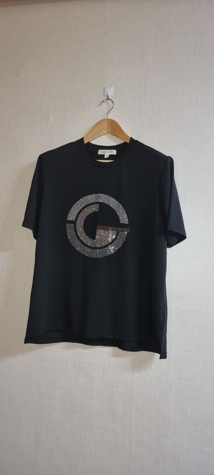 46. (배송비 포함) 지오스피릿 반팔티 팝니다.