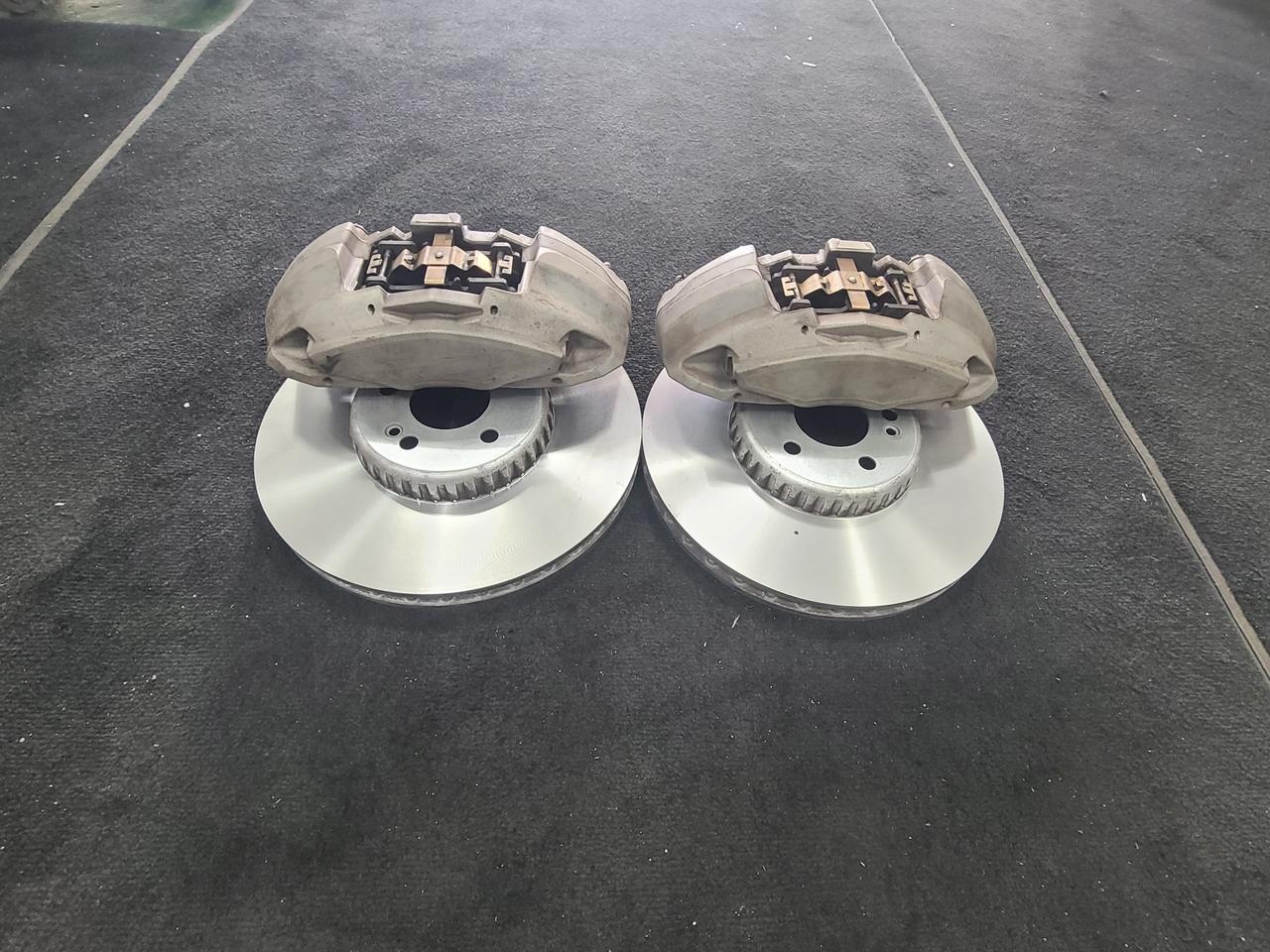 벤츠 E클래스 순정 4P 정품브레이크중고판매