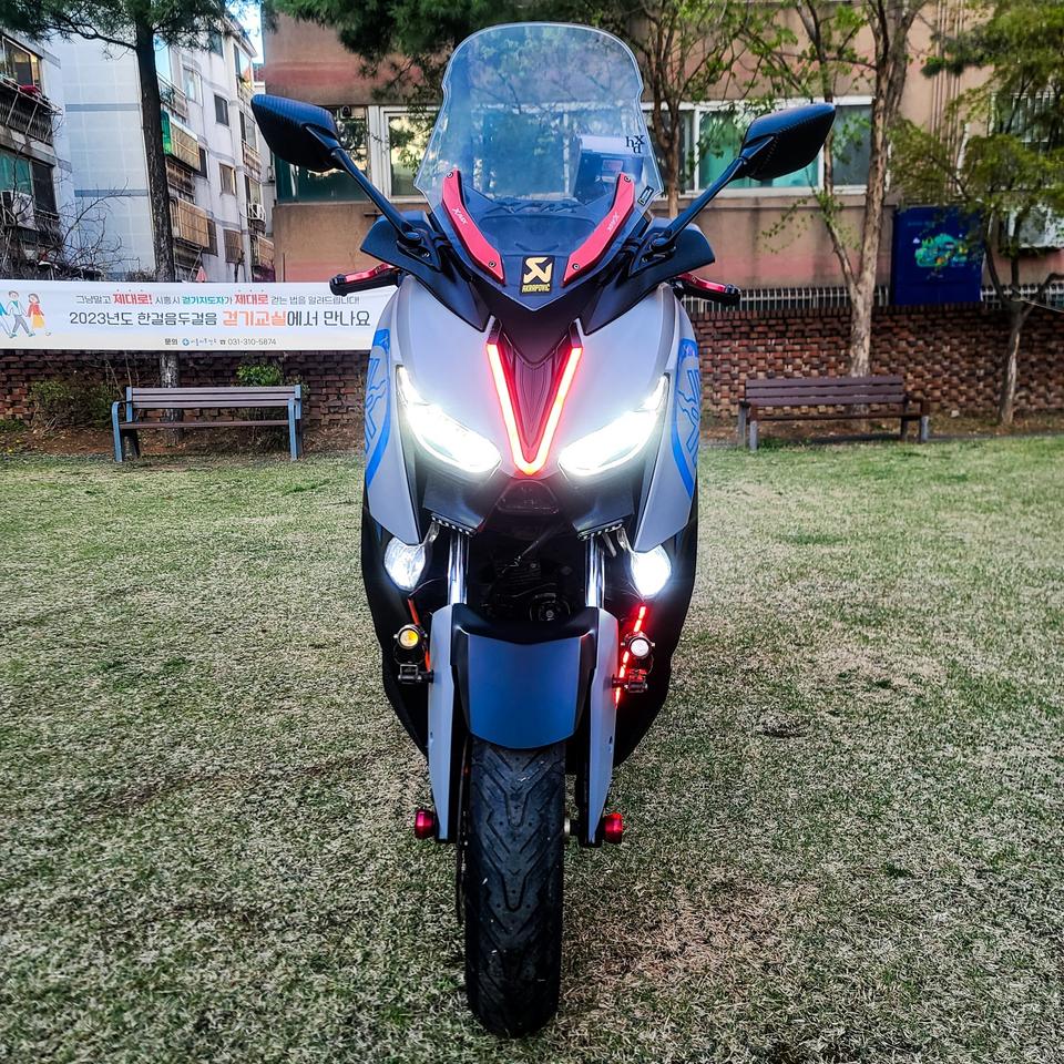 야마하 xmax300 2020년식 A급튜닝차량 판매합니다.