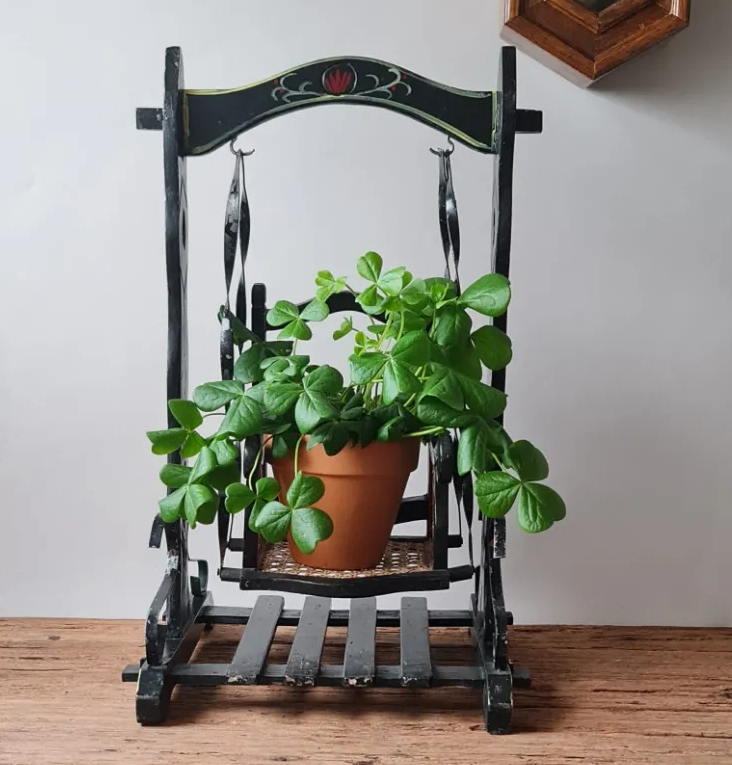 인형 흔들 의자 빈티지 그네 인형 그네 빈티지 흔들 의자 엔틱